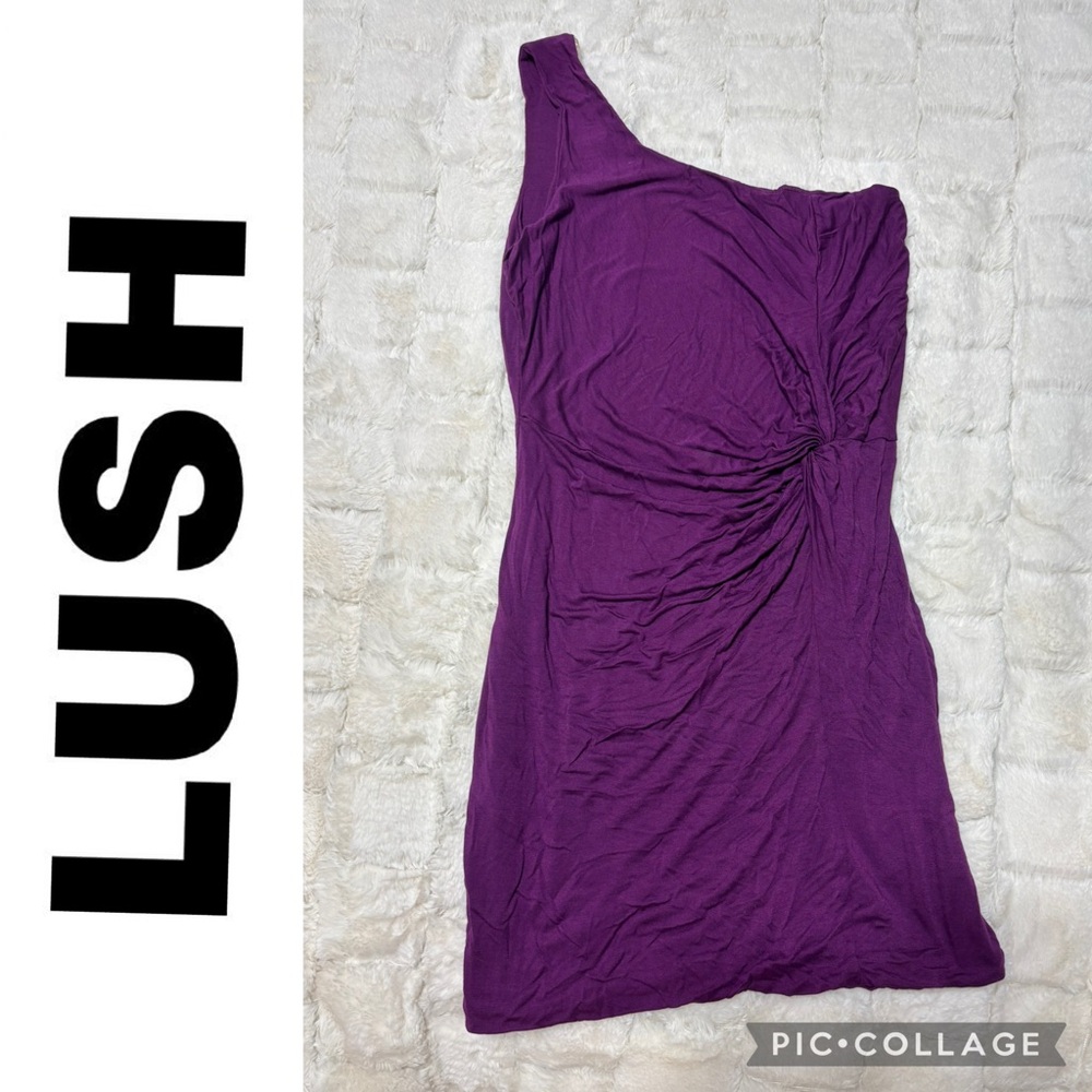 🔥 LUSH Purple One-Shoulder Blouse